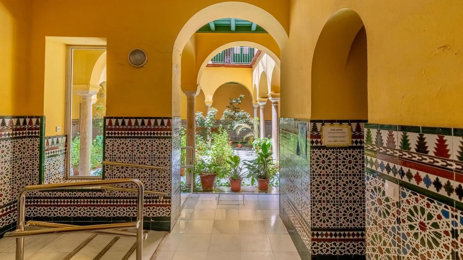 דירות סביליה Cathedral Penthouse- Big Private Terrace- Parking ספרד