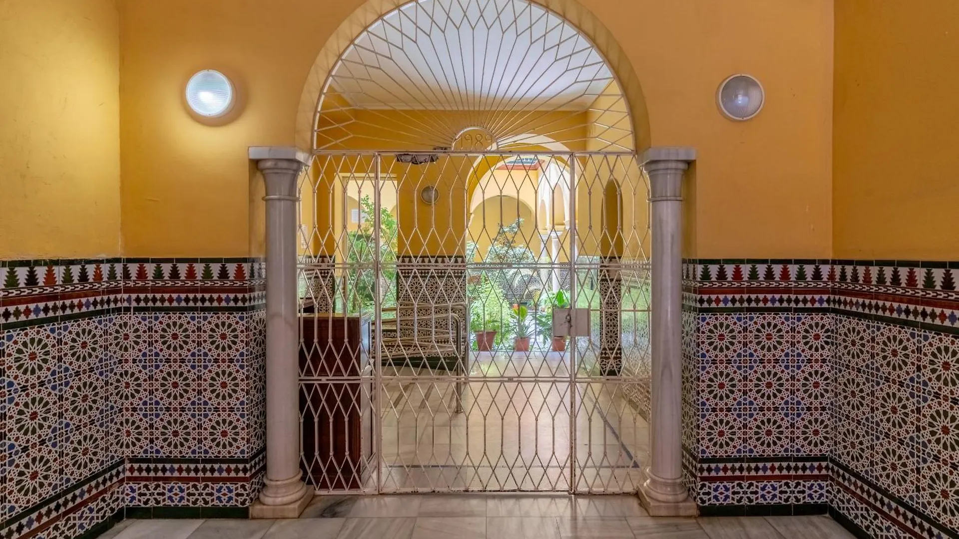 דירות סביליה Cathedral Penthouse- Big Private Terrace- Parking