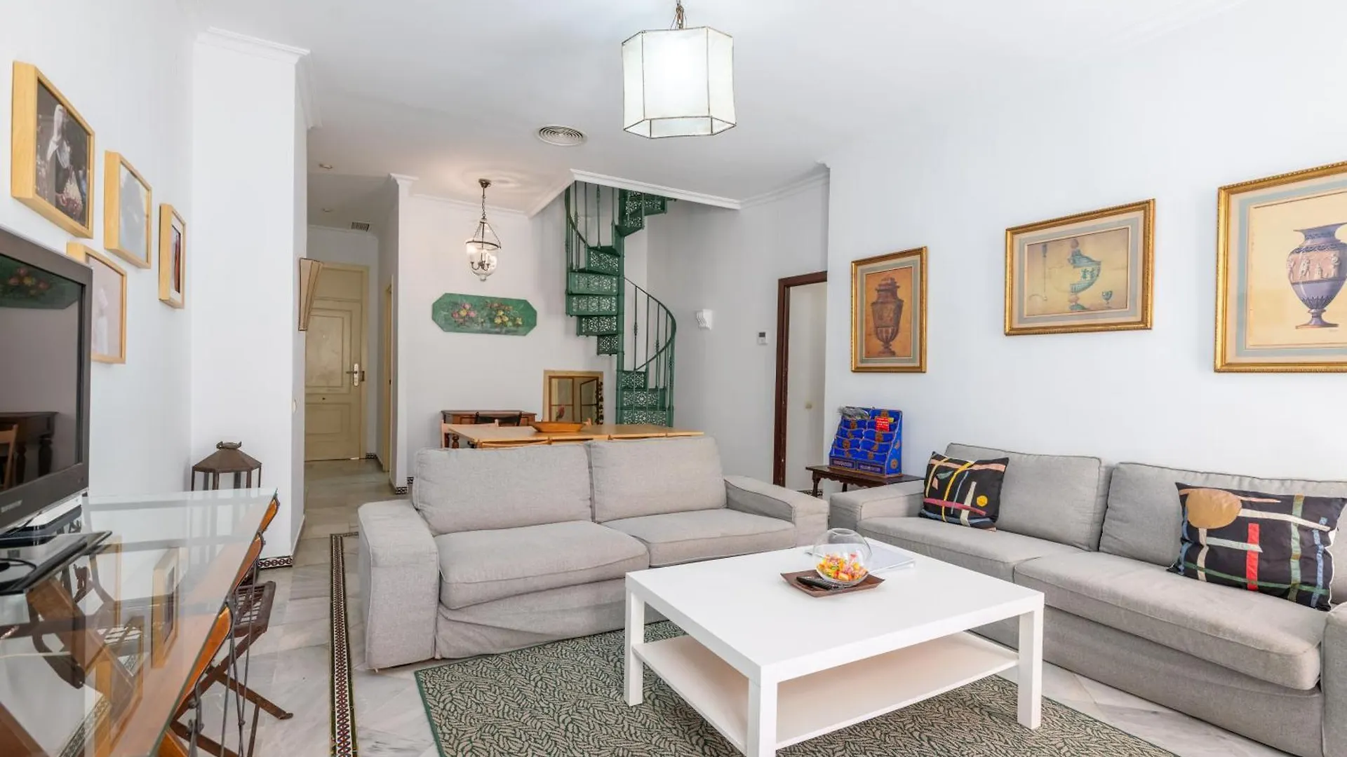 דירות סביליה Cathedral Penthouse- Big Private Terrace- Parking ספרד